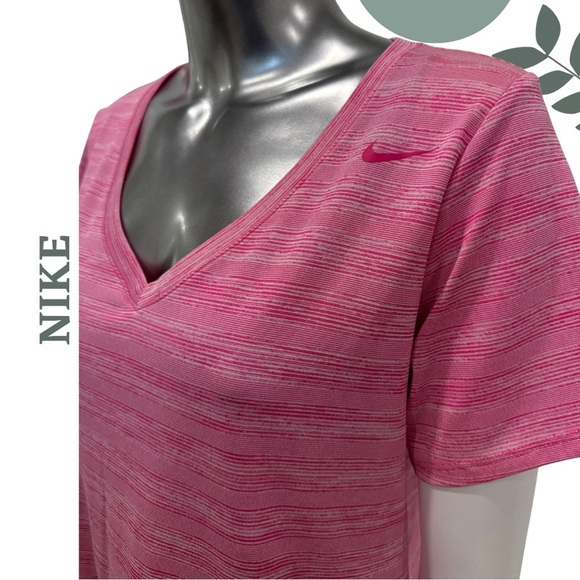 🛍️3/$40 NIKE Dri-FIT Pink V-Neck Tee (Women’s Large) - Picture 4 of 5
